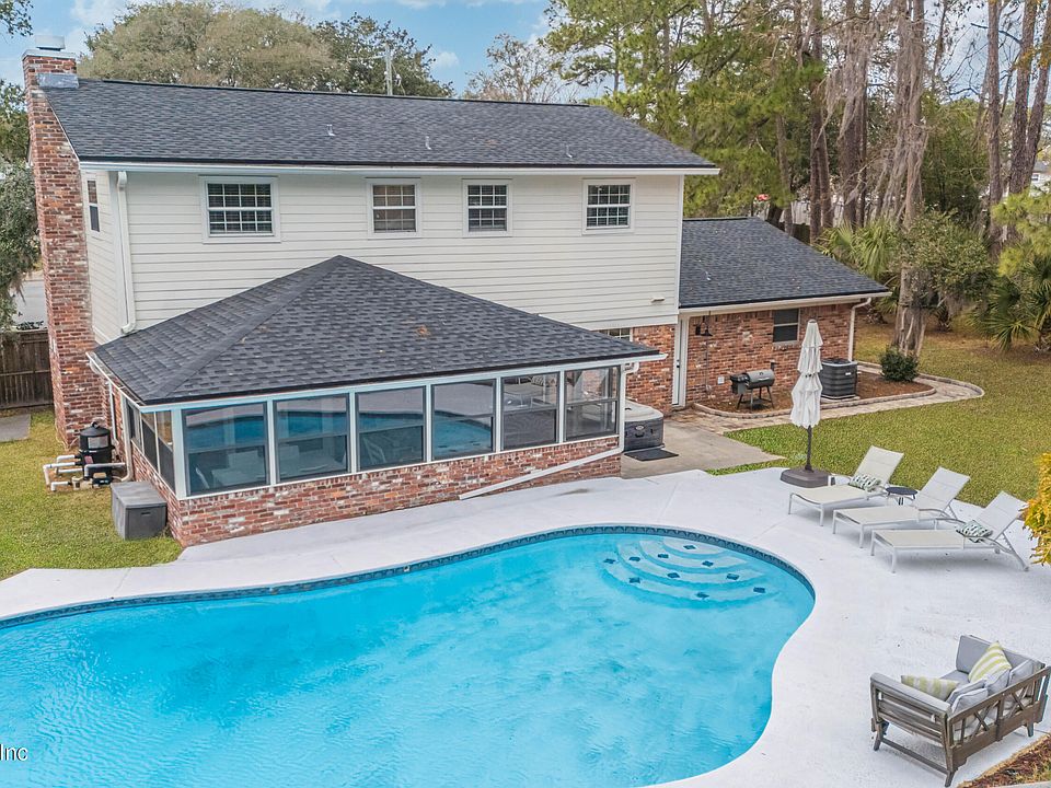 1st image of 8803 YORKSHIRE Court