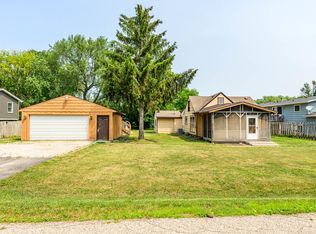 25644 W Arcade Dr N, Lake Villa, IL 60046