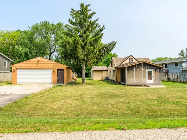 25644 W Arcade Dr N, Lake Villa, IL 60046