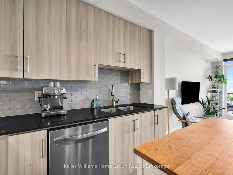 3563 Lake Shore Blvd W #705 — Photo 12