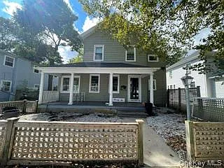 2 bed, 1.0 bath, 2174 sqft, $3,000 — Photo 1