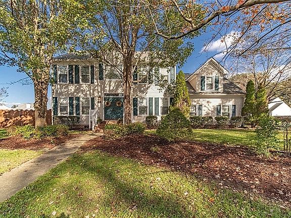 3rd image of 300 Franconia Dr