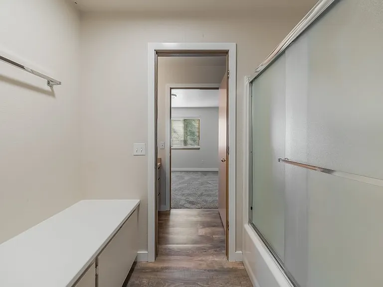 4019 E 2nd Ave — Photo 10