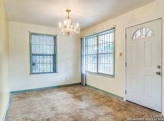 4th image of 931 Madrid St