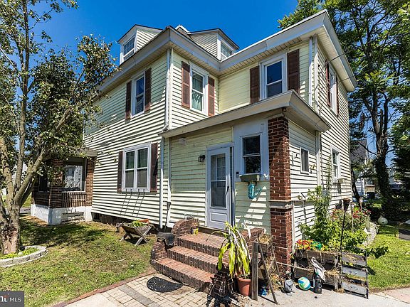 3rd image of 653 Billings Ave
