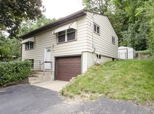 2426 E River Rd NE, Rochester, MN 55906