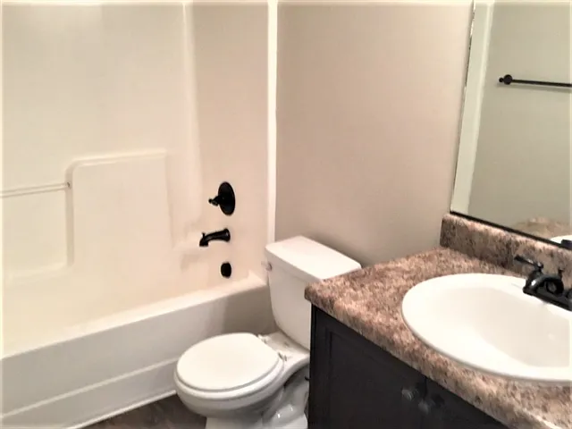 104 Brindlewood Dr — Photo 14