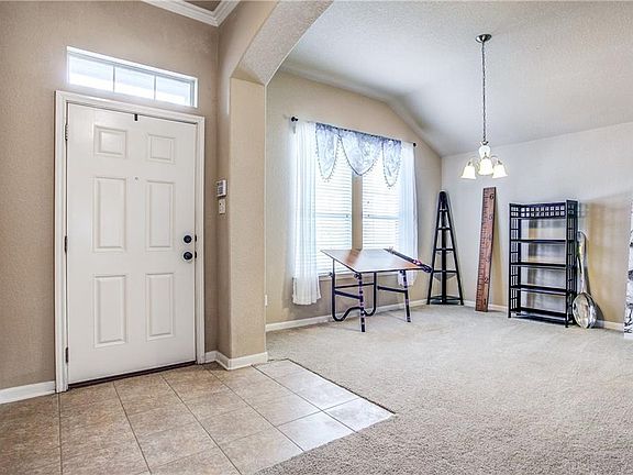 3rd image of 5626 Thunder Oaks