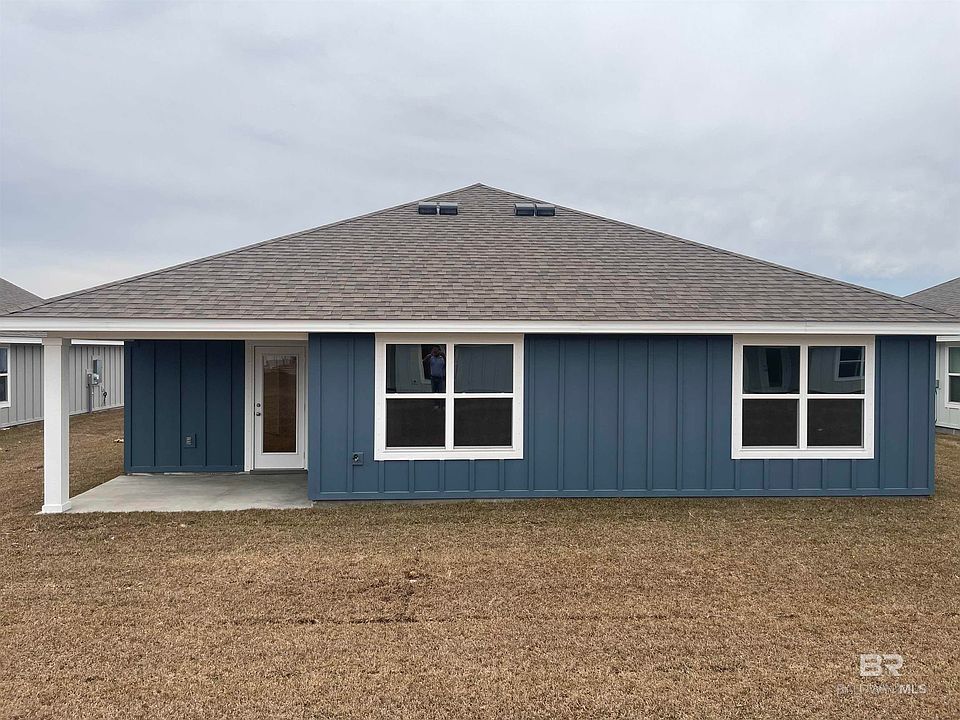 2nd image of 414 Preston Way