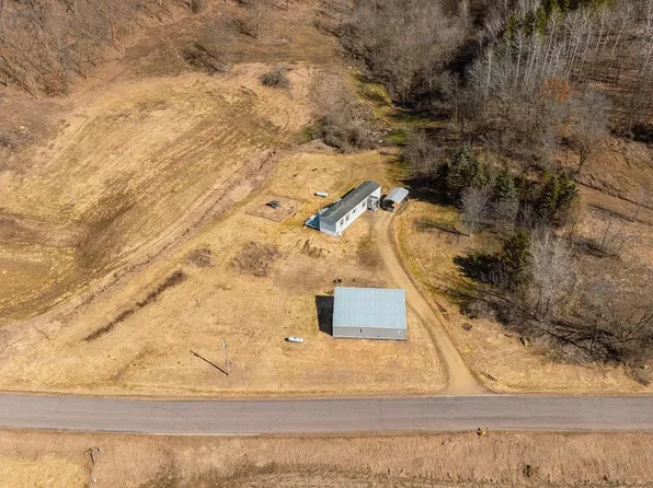 N5566 Sunny Brook Rd, Arkansaw, WI 54721