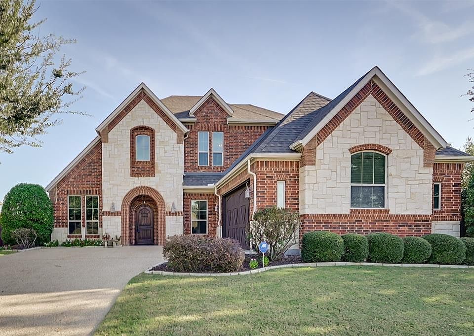 1st image of 701 Waterlane Dr