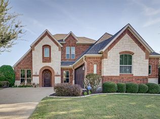 701 Waterlane Dr, Mansfield, TX 76063