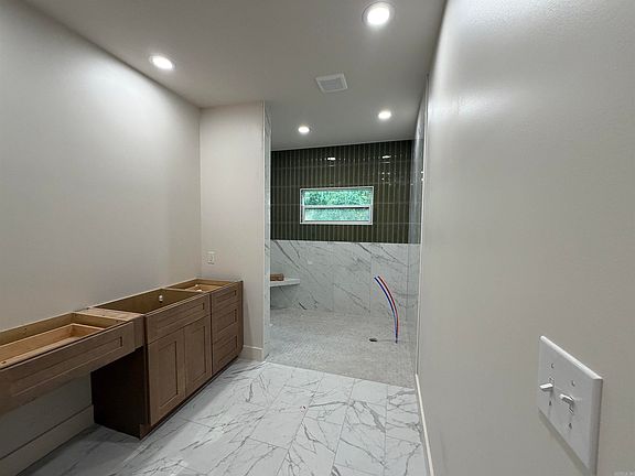 3rd image of 1507 S 28 1/2 St