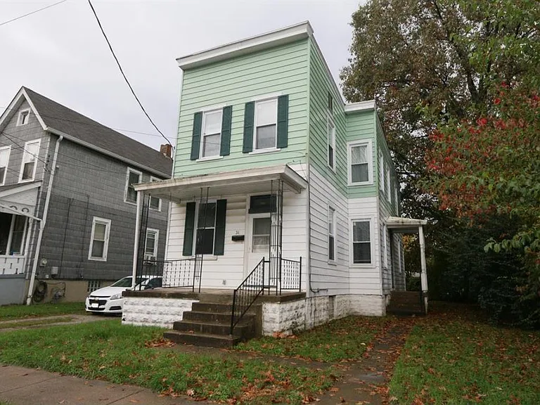 31 Poplar St — Photo 1
