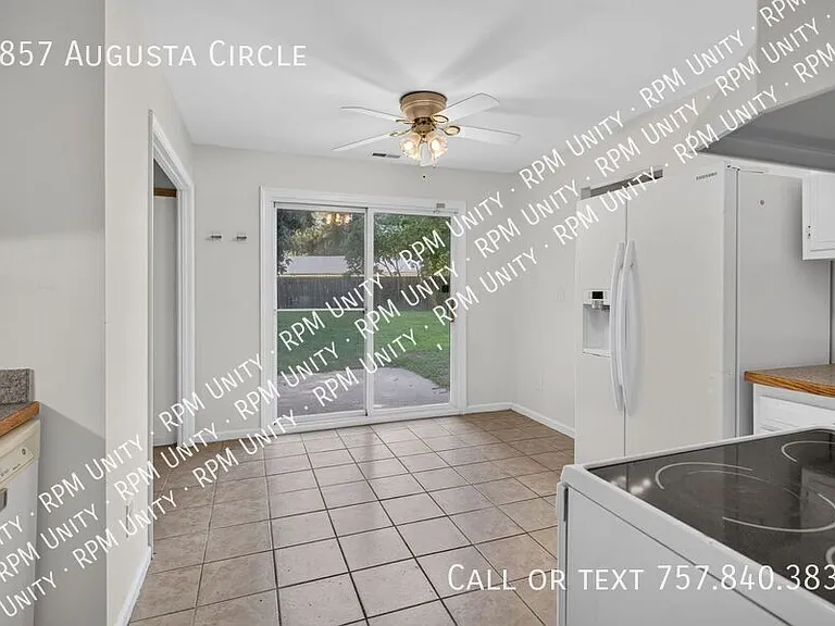 2857 Augusta Cir — Photo 28