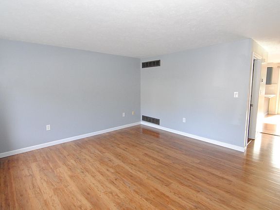 2nd image of 78 Allds St APT 12