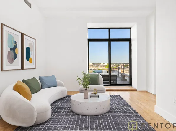 55-27 Myrtle Avenue image 1 of 15