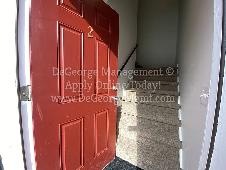 Burdick Estates Apartments — Photo 29