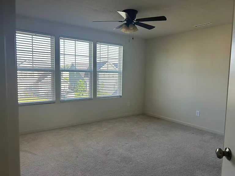 3296 Hadley Dr — Photo 16
