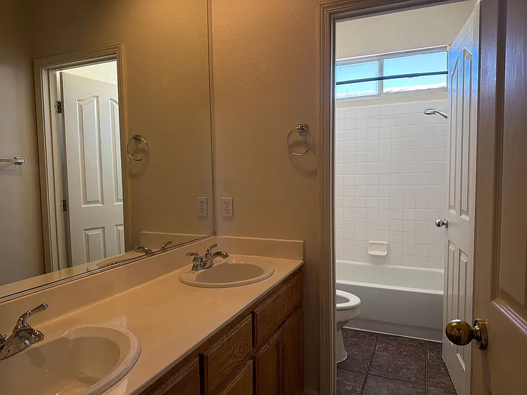 709 Black Oak Way — Photo 20