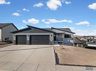 4805 Papillon Dr, Rapid City, SD 57703