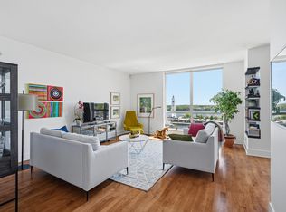 801 Rue De La Commune E #504, Montreal, QC H2L0A3