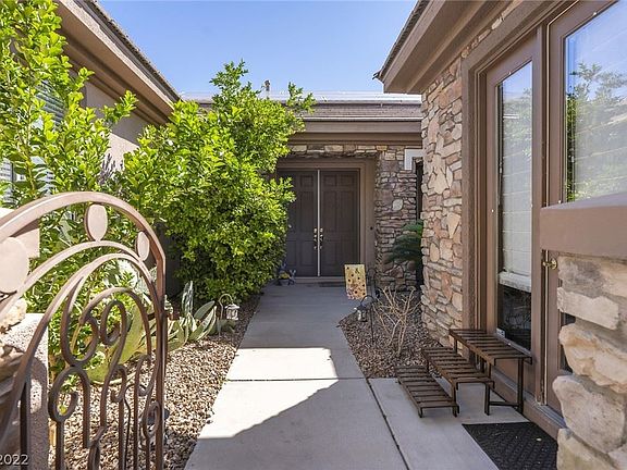 5th image of 8102 Villa Del Cielo St