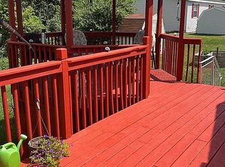 283 Deer Ct, Grand Blanc, MI 48439