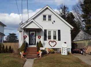 26 Lawrence St, Fords, NJ 08863