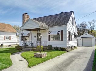 1611 S Van Buren St, Bay City, MI 48708