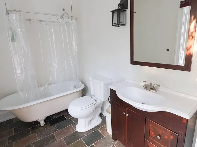 1535 N Saint Paul St — Photo 25