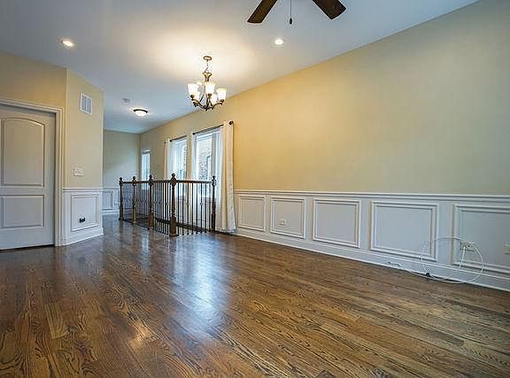 5th image of 2427 Cuyler Ave