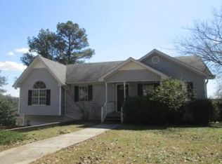 110 Overlook Dr NW, Calhoun, GA 30701