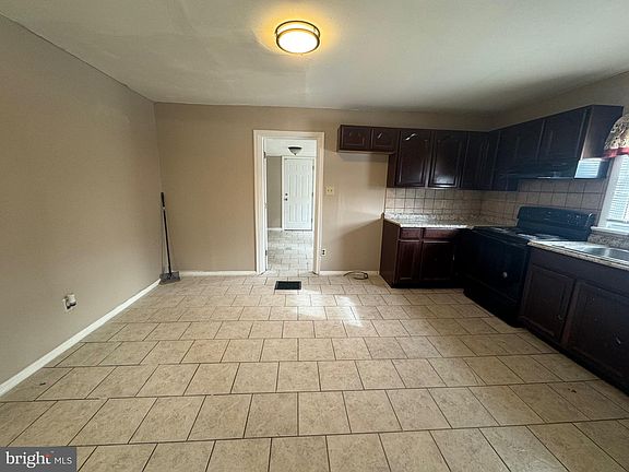 5th image of 507 N 2nd St