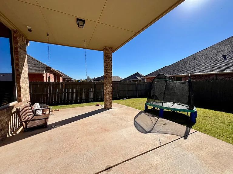 11748 SW 25th Ter — Photo 34
