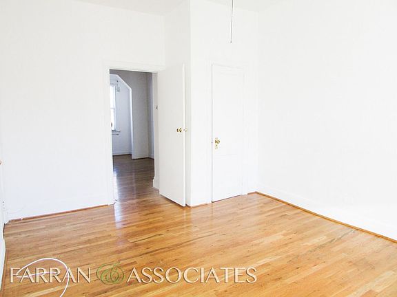 3rd image of 184 18th St #1