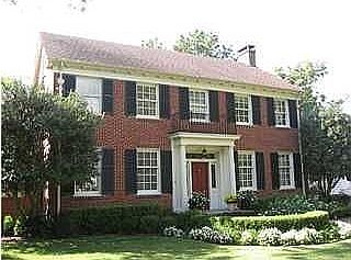 1560 Gilmer Ave.