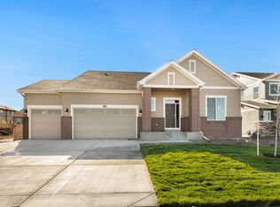 1848 Wingfeather Ln, Castle Rock, CO 80108