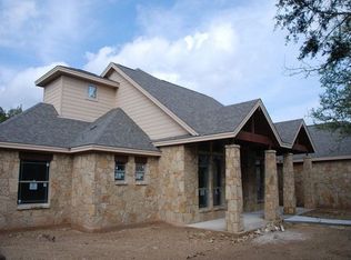 708 Oakwood Ln, Dripping Springs, TX 78620