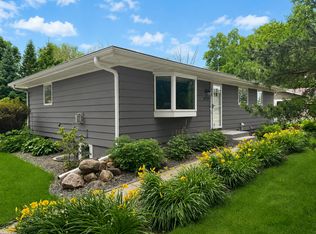 15725 2nd Ave N, Plymouth, MN 55447