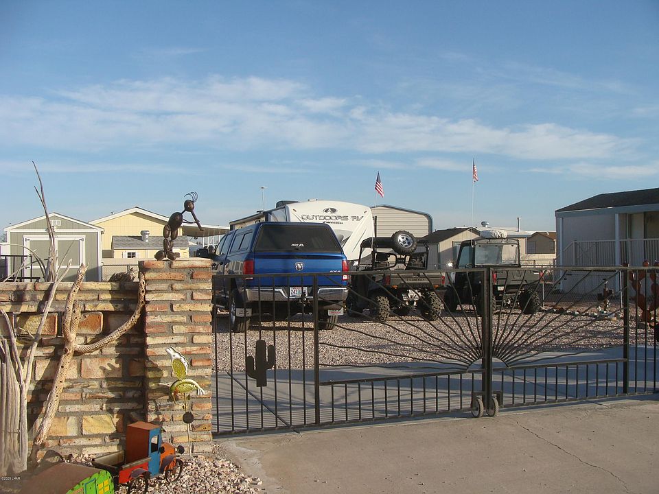 1st image of 608 W Comanche Dr Lot 15