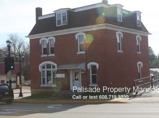 195 E Main St APT 3, Platteville, WI 53818