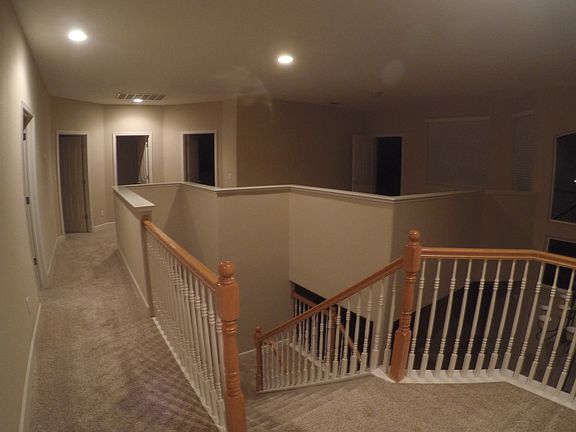 5th image of 10090 Silver Meadow Ct