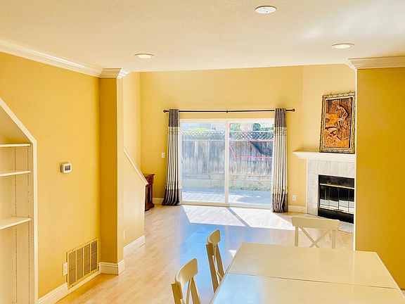 3rd image of 1594 Shanghai Cir