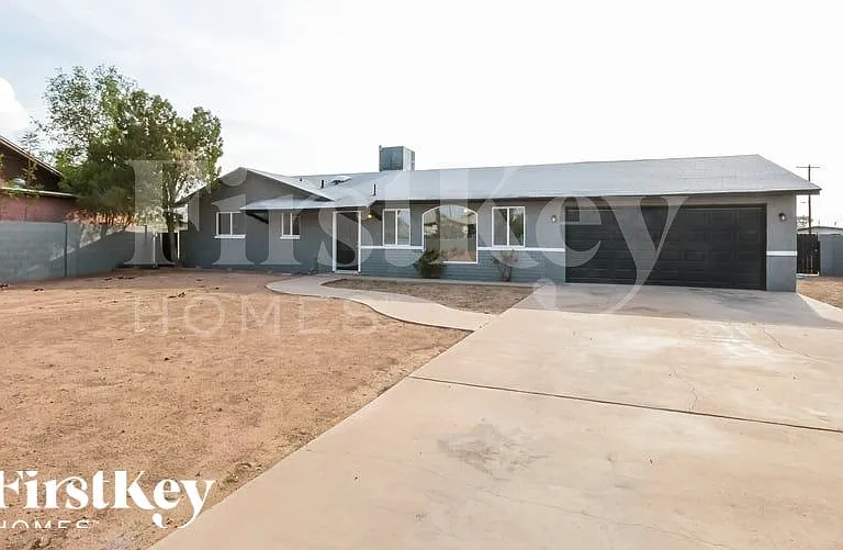 5610 S 20th Ln — Photo 2