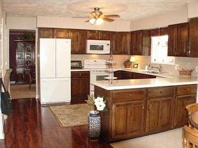 4th image of 2100 Woodhill Pl