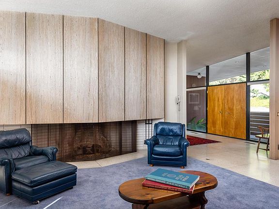 4th image of 4025 Alta Vista Dr