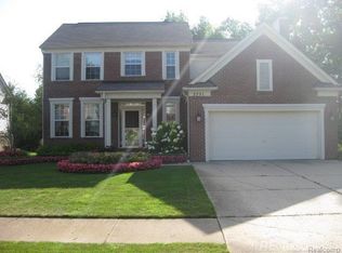 3751 Briarbrooke Ln, Rochester, MI 48306