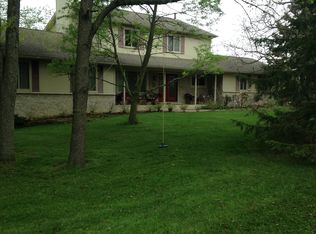 1995 Rowe Rd, Milford, MI 48380