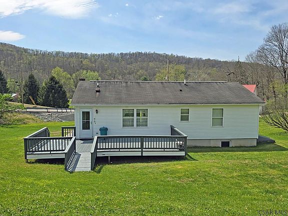 3rd image of 2823 Fort Hill Rd